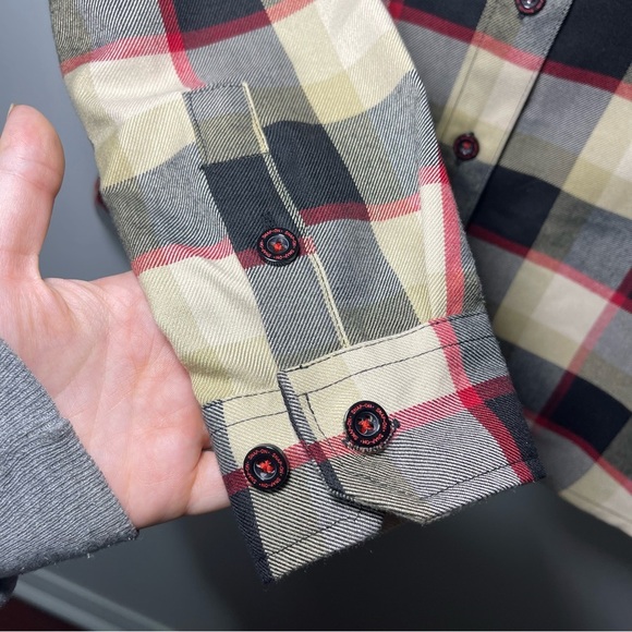 Dixxon women's limited edition snap on tools 2023 long sleeve flannel shirt in M - Picture 8 of 8